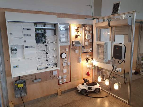 Installationswand